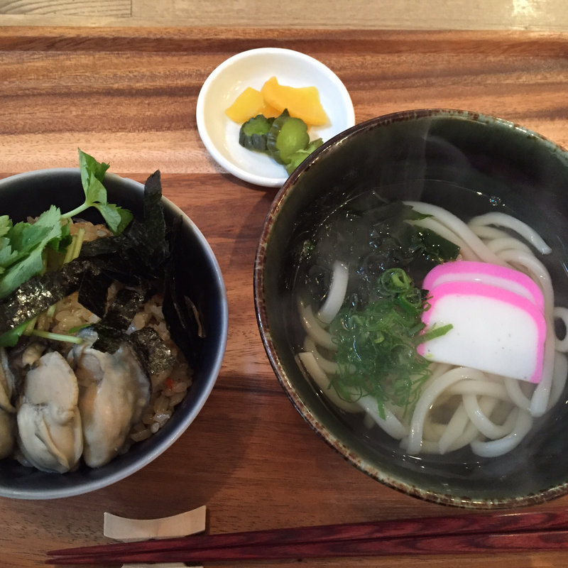 牡蠣めしうどん定食(みやじま食堂 )