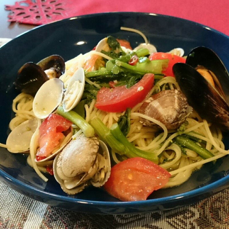 アサリとアスパラ菜のペペロンチーノ(trattoria siva)