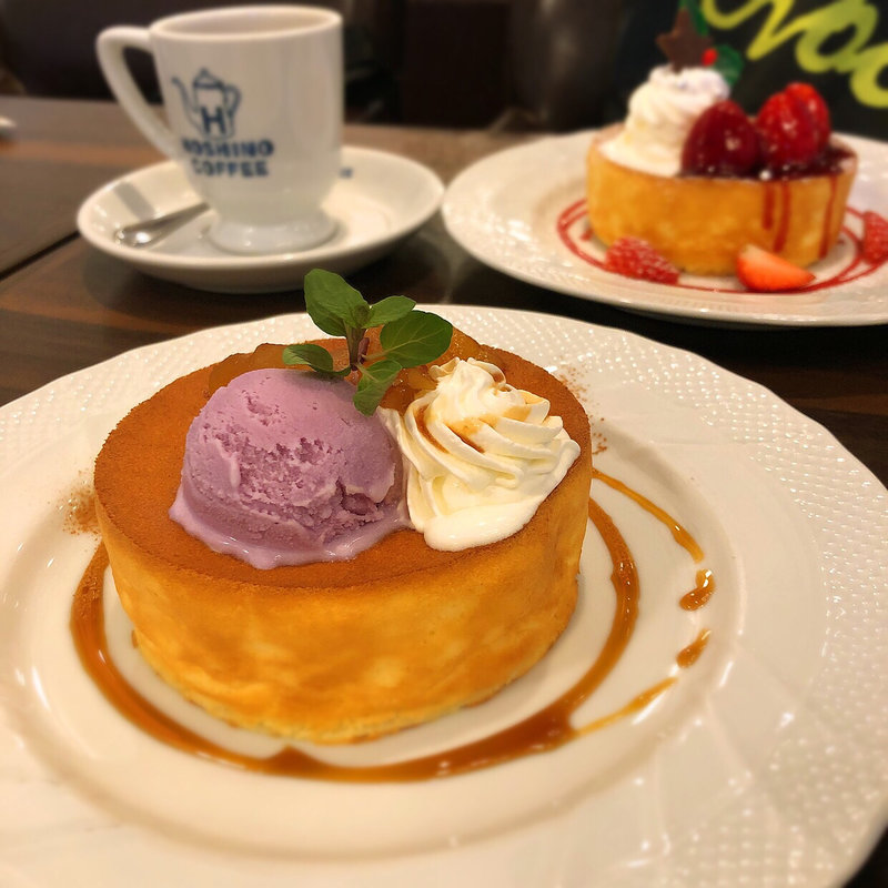 キャラメルりんごのスフレパンケーキ(星乃珈琲店 静岡曲金店 )