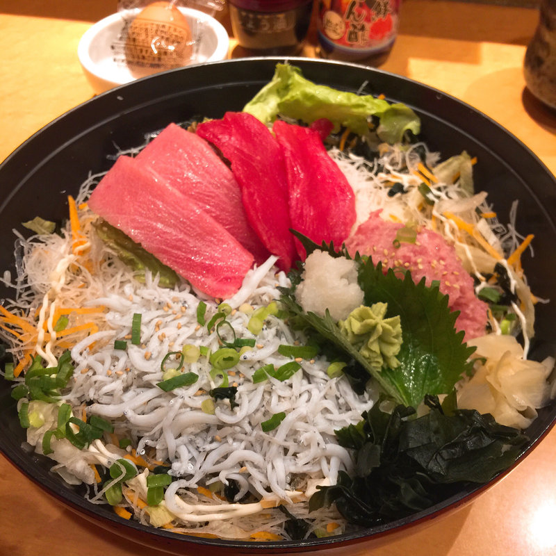 三崎マグロしらす丼(とびっちょ 本店)