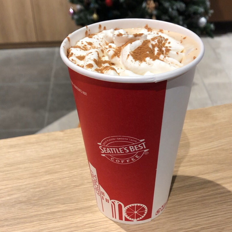 ホリデーホワイトモカ（淀屋橋店 限定）(シアトルズベストコーヒー 淀屋橋住友ビル店)