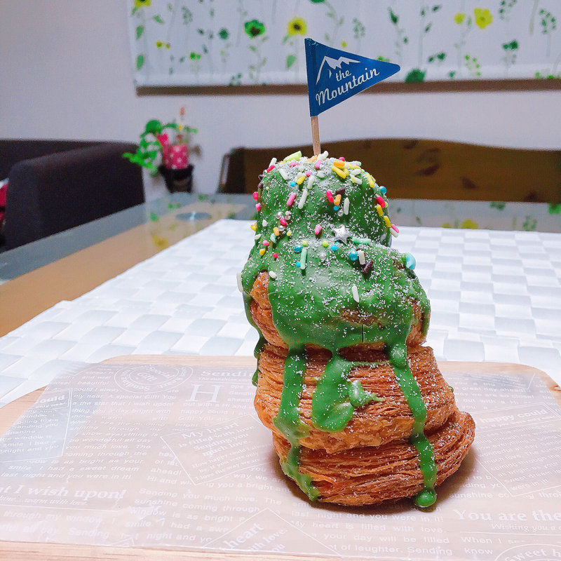 鹿背山コルネ(パンとわがしの店 モチリ)