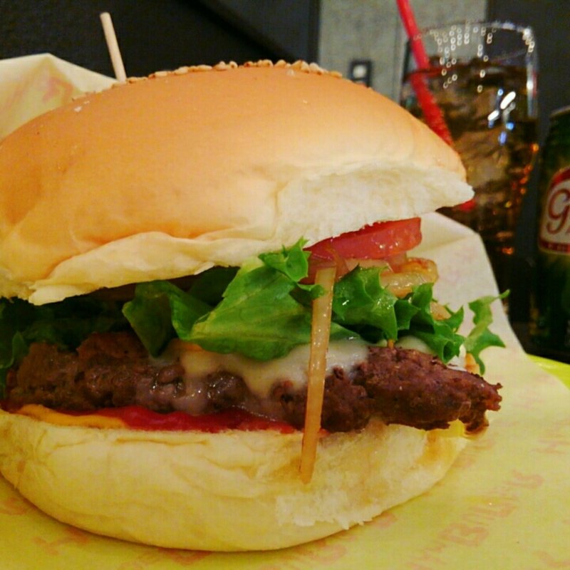 チーズバーガー(オリベイラズ(OLIVEIRA'S))