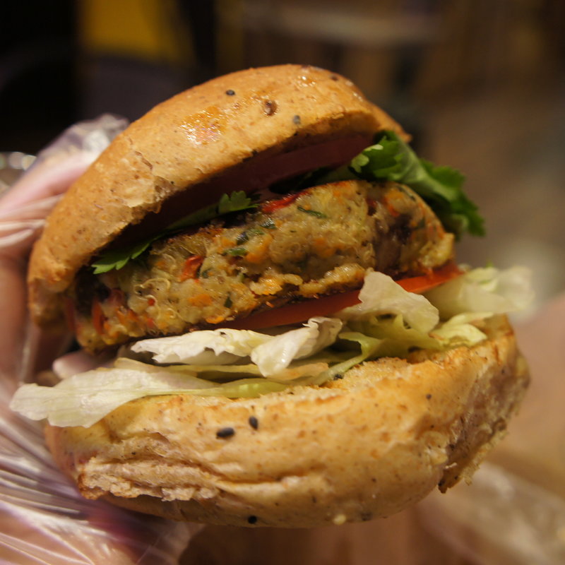 Quinoa Mushroom Veggie Burger(Burger Ray忠孝店)