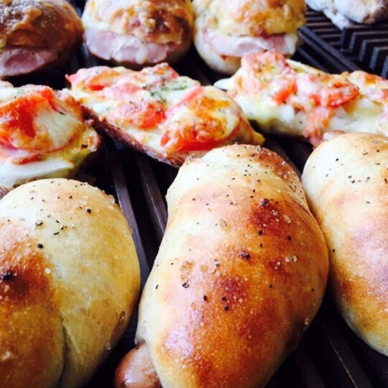 ソーセージパン(ツクルテ ベーカリー （tukurute bakery）)