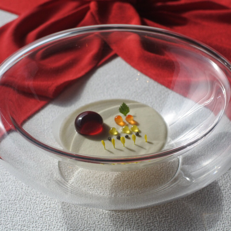 天使の海老とカリフラワーのフラン 赤く煌めく愛の星(嵐山MITATE （アラシヤマミタテ）)