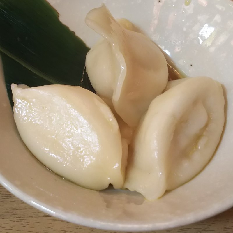 張さんの海老入り水餃子(鶴見酒場 鶴見西口店)