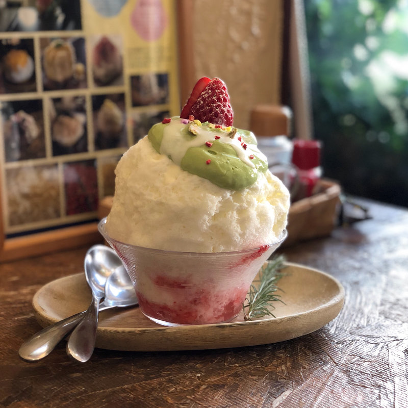 クリスマス氷(生いちごアボカドみるく)(緑 )