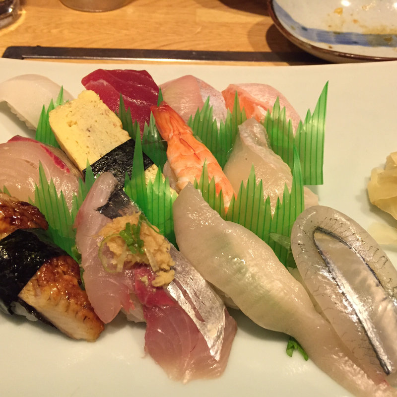 握り盛り合わせ(すし工房すし吉)