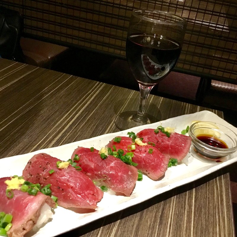 ローストビーフ寿司(肉バル MEAT BOY N.Y 梅田大阪駅前店)