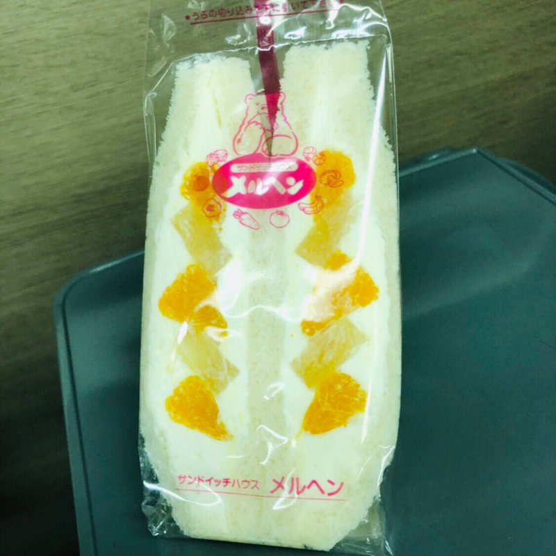 みかんパイン生クリーム(おいしいメルヘン。 ecute大宮店)