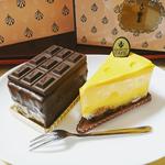チーズケーキ、ザ･チョコレートケーキ(Q-pot CAFE. 表参道本店(東京))