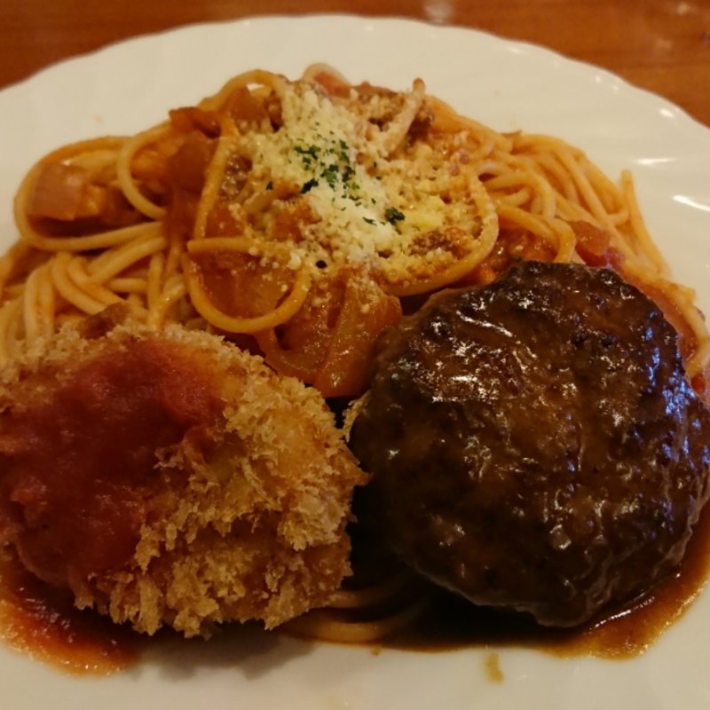 スペシャルナポリタン(洋食のみかさ)