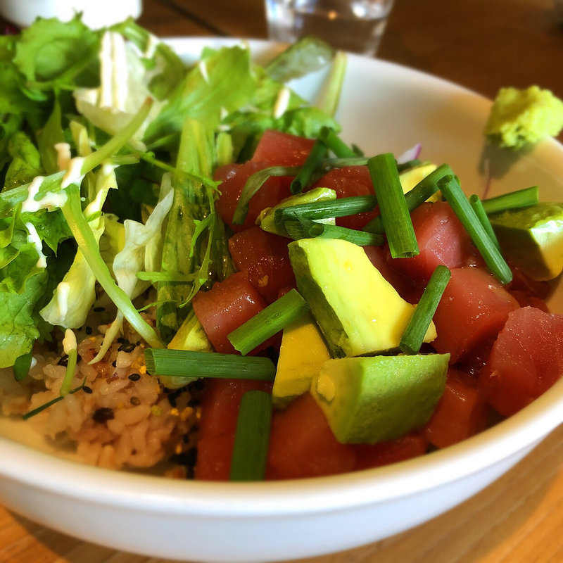 マグロとアボカドのポキ・ライスボウル(アロハテーブル　静岡店 )