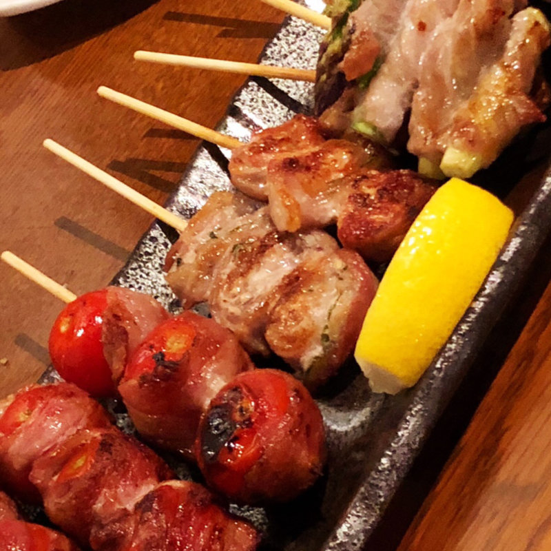 串焼き（トマト、バラ）(炭焼きミンナミ食堂)