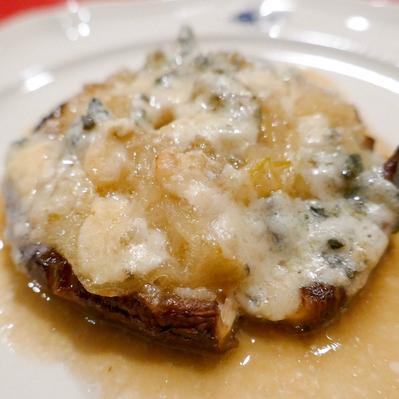 しいたけとブルーチーズのグリル(カフェ・グラス・スリーズ)