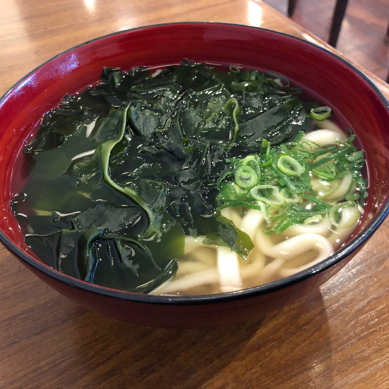 わかめうどん(小麦冶 箱崎本店)