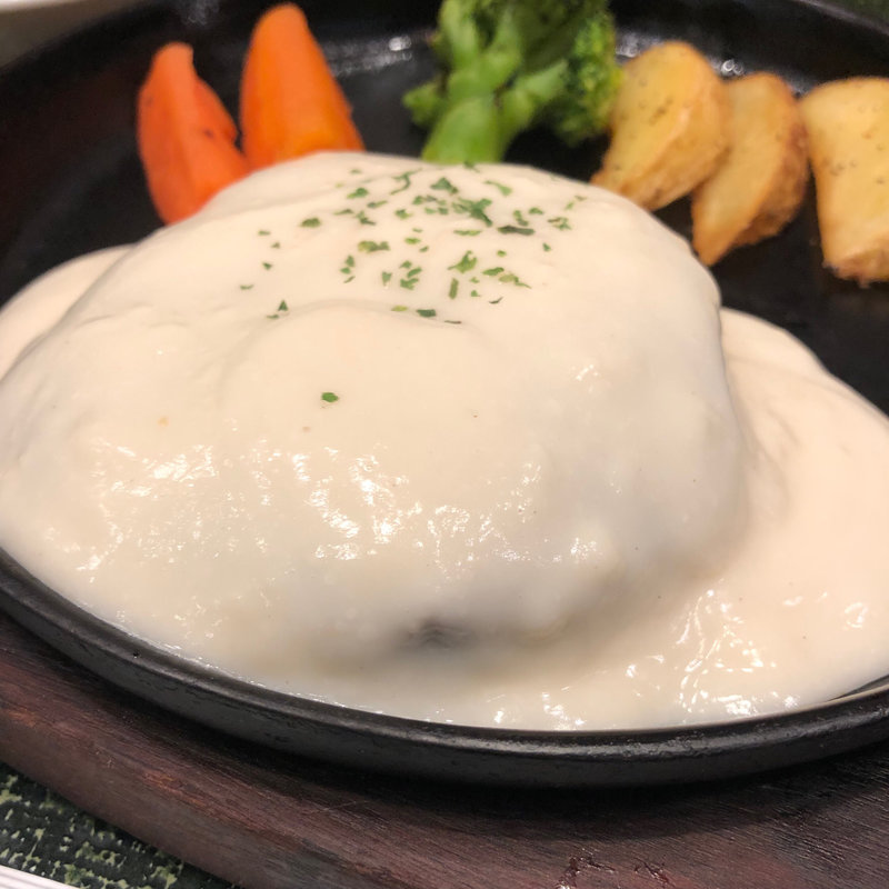 氷温熟成牛入りハンバーグセット(スギモト 東京ミッドタウン店)