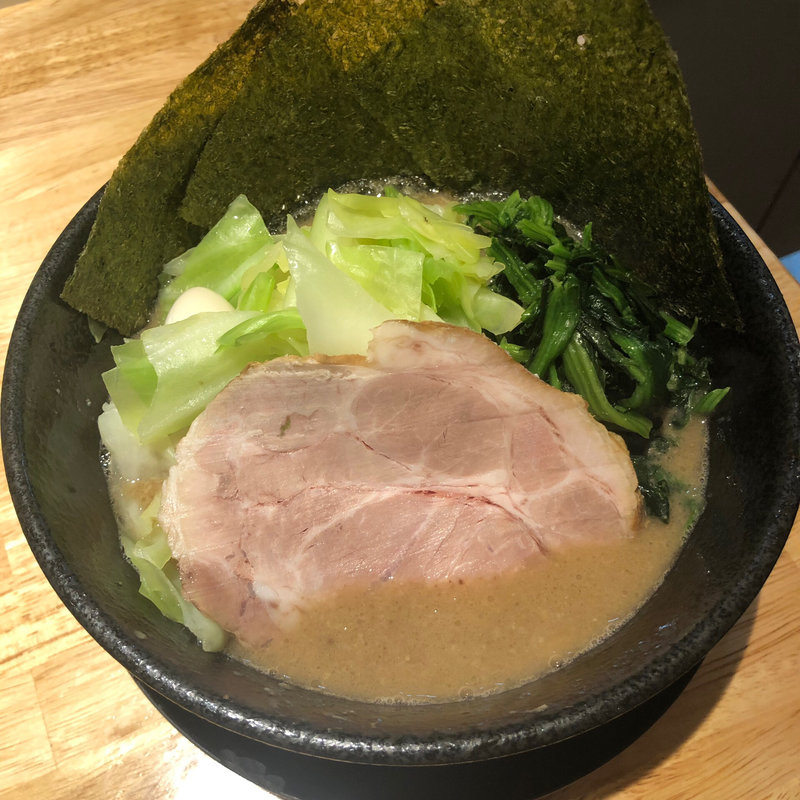 豚骨醤油 家系STYLE（限定）(らーめん みふく )