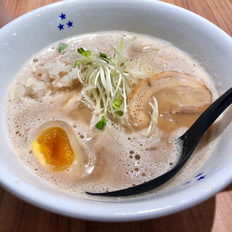 濃厚ラーメン(みつ星製麺所 三宮店)