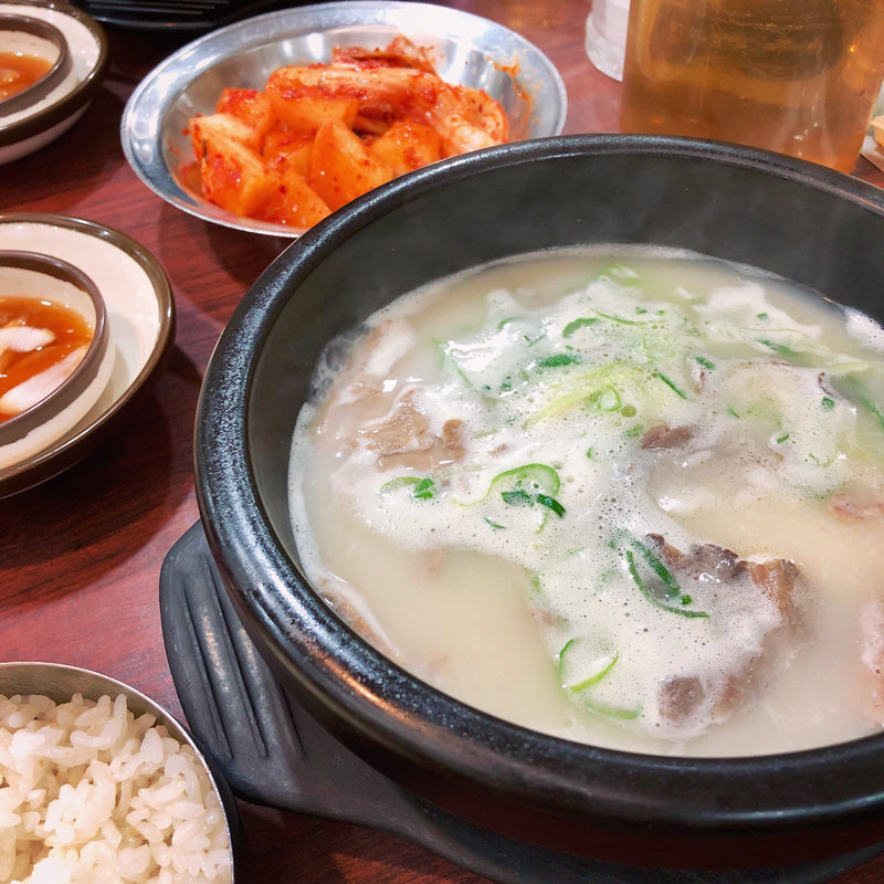 お肉たっぷりソルロンタン(神仙ソルロンタン)