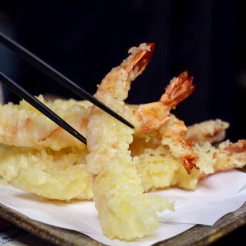 特大エビの揚げ立て天麩羅(釣新 （つりしん）)