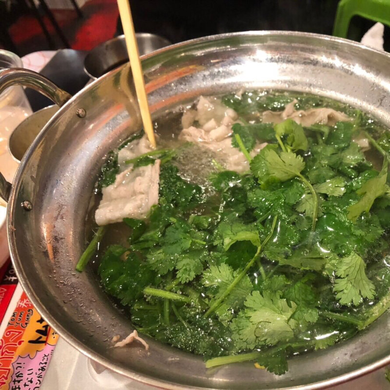 パクチー鍋(タイ屋台 999)