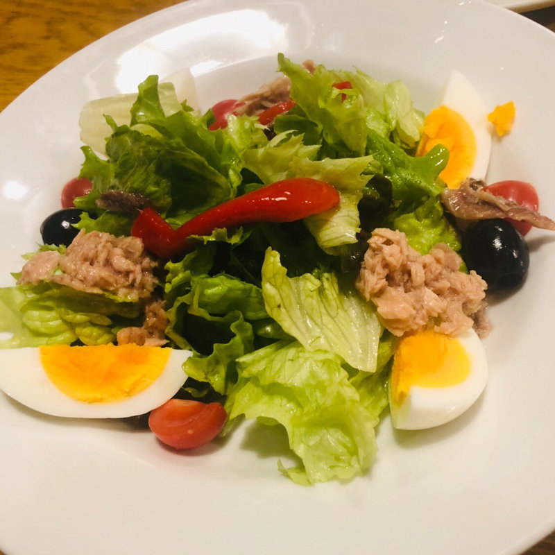 MONサラダ(Bar de España Mon)