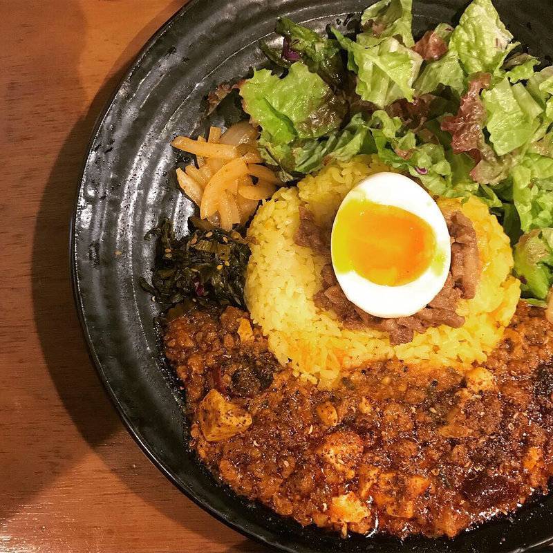 ろかプレート(限定 麻婆豆腐珈厘)(SPICY CURRY 魯珈 （スパイシーカレー ろか）)