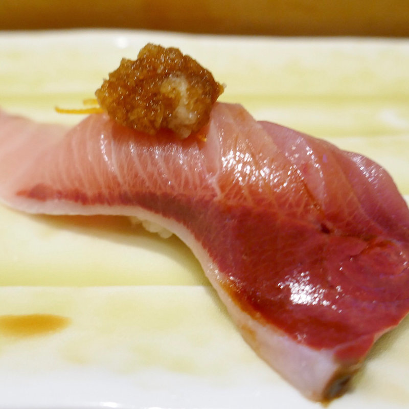 寒鰤の握り(すし処　まる。)