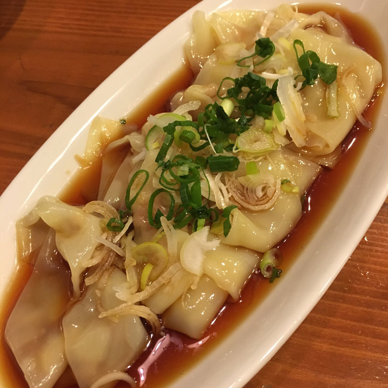 冷やしワンタン(居酒屋都)