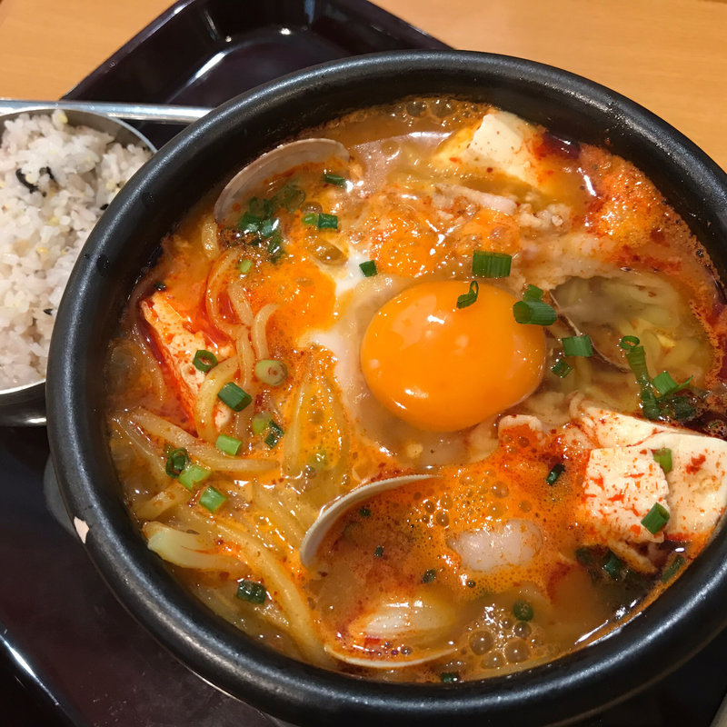 スンドゥブ(明洞食堂 （ミョンドンショクドウ）)