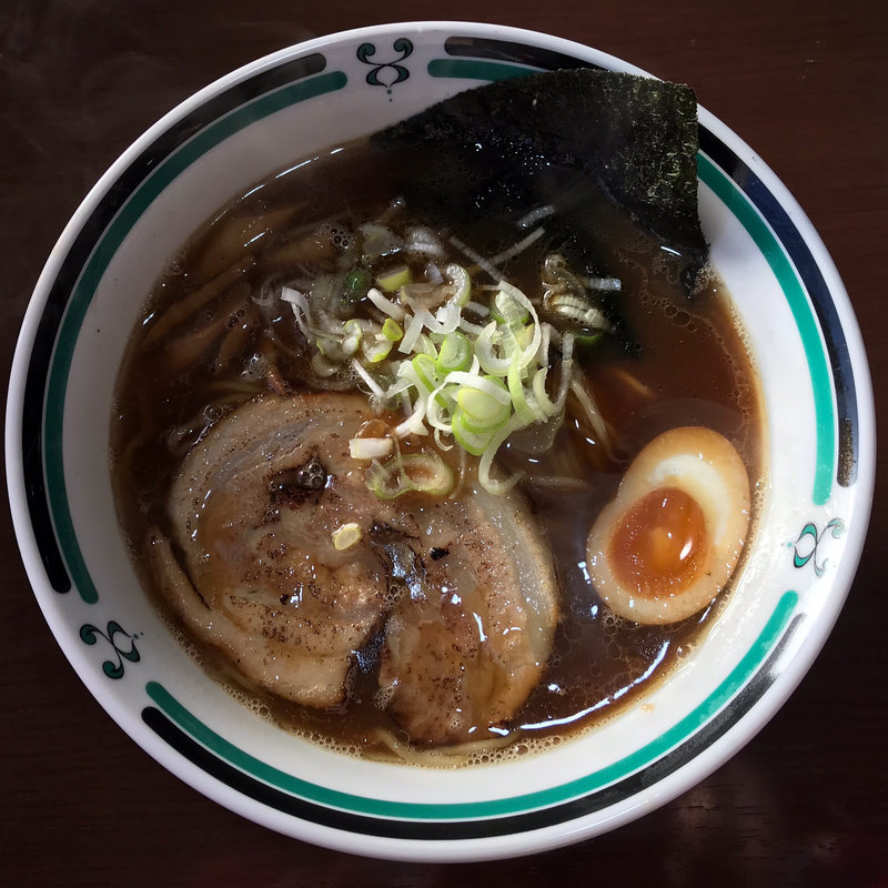 とんこつ魚介 しょうゆ(まるほラーメン店)