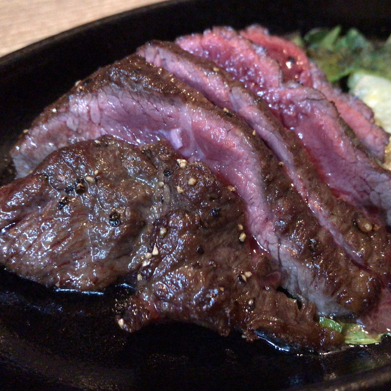 十勝しほろ牛 限定ザブトン 100g(地産地消 十勝帯広 大衆食堂とかち晴ル)