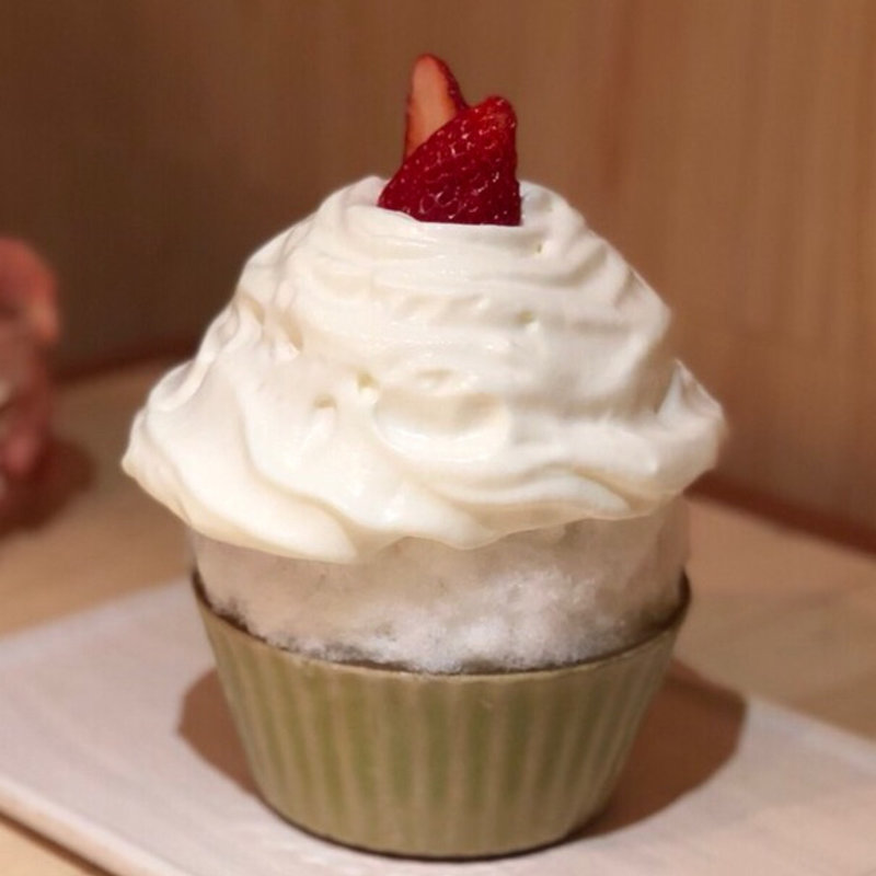 いちごヨーグルト氷(ほうせき箱 )