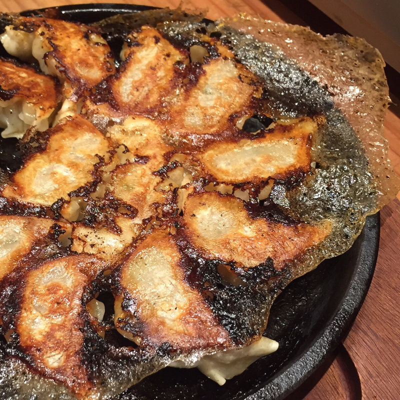 餃子(博多もつ鍋やまや 京橋エドグラン店)