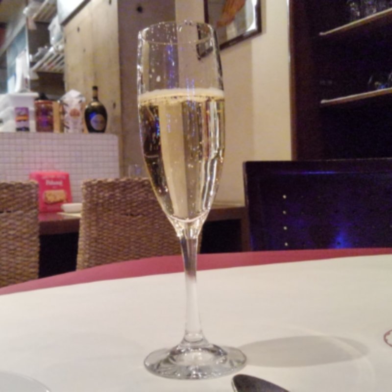 シャンパン(TRATTORIA ARIETTA（トラットリア アリエッタ）)