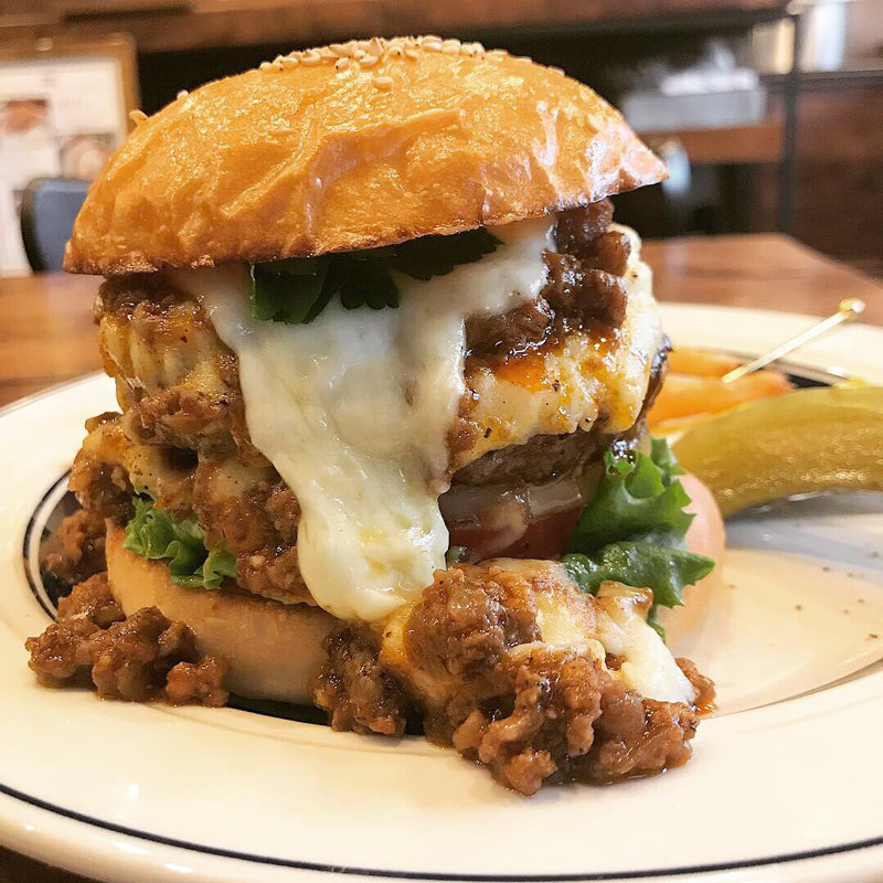 限定 ハッピーメリークリスマスバーガー(アンバープレイス)