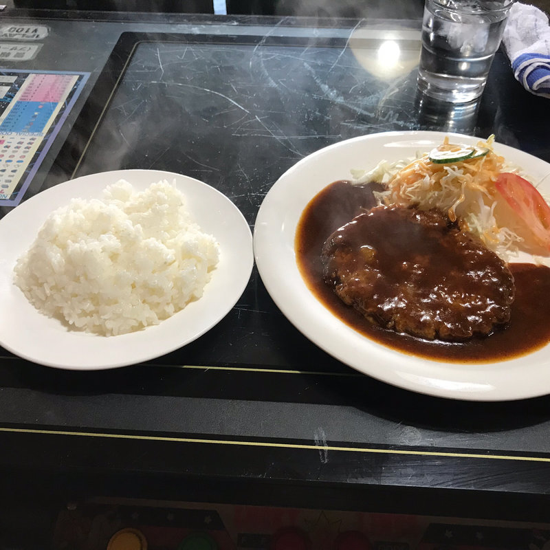 ハンバーグ定食(マロン )