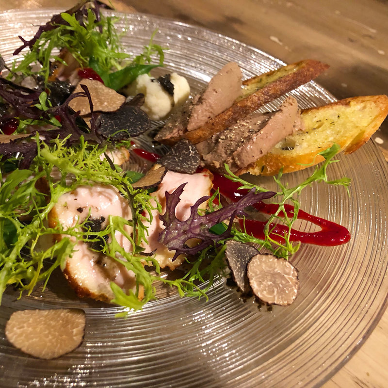 ホロホロ鳥胸肉のスモーク (lumielune(ルミエルネ))