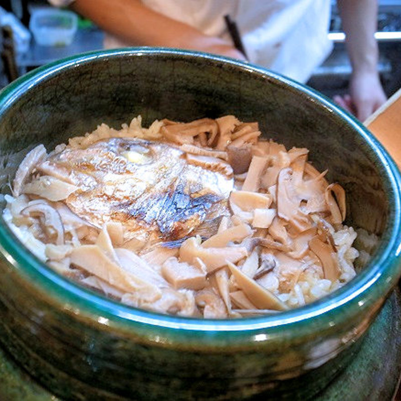 松茸と天然真鯛の炊き込みご飯(割烹　船生 )