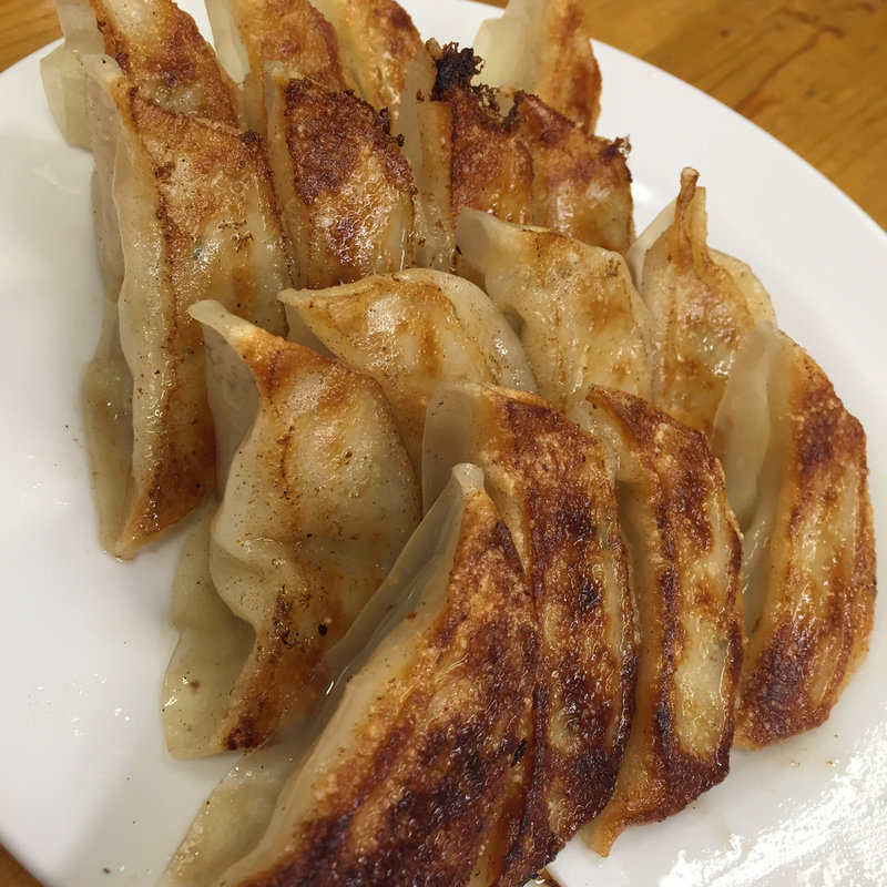 黒豚焼き餃子(2人前)(宝雲亭 中洲本店)