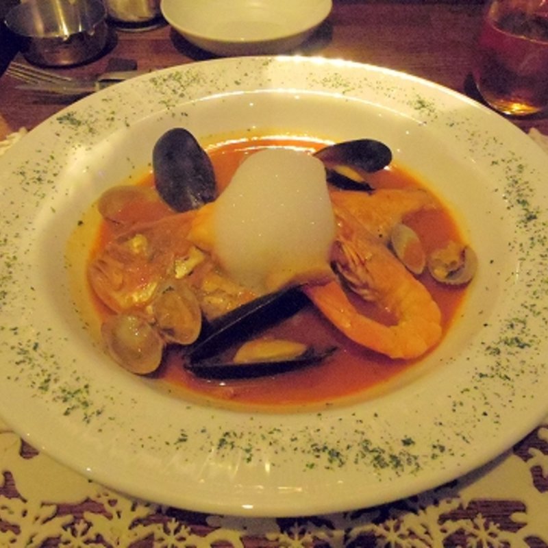 魚貝類のブイヤベース（クリスマスコースメニュー）(創作ビストロ la planche（ラ・プランシュ）)