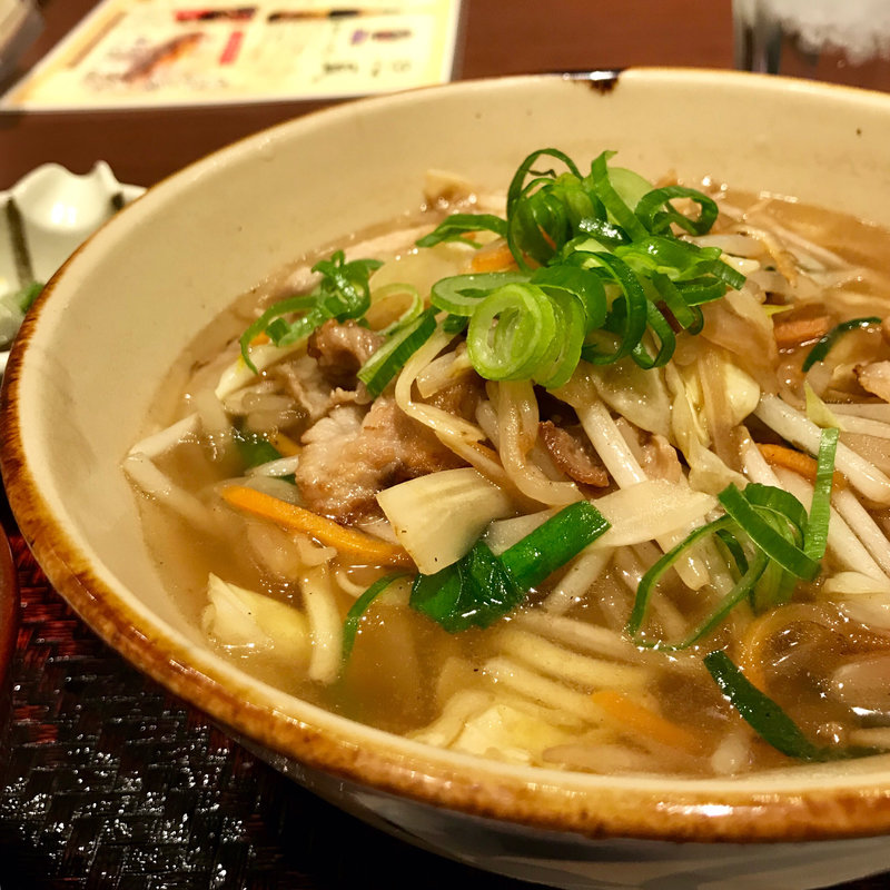 野菜そば(沖縄料理あだんKITTE博多店)