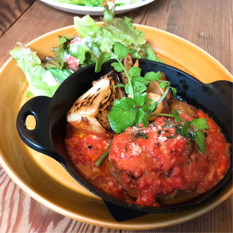 トマトハンバーグ(マディソン ニューヨーク キッチン)