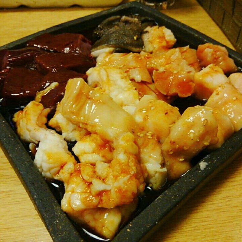 ホルモン5種盛り合わせ(焼肉たまき )