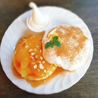 林檎パンケーキ(Cafe ハッピーさかい 三島店)