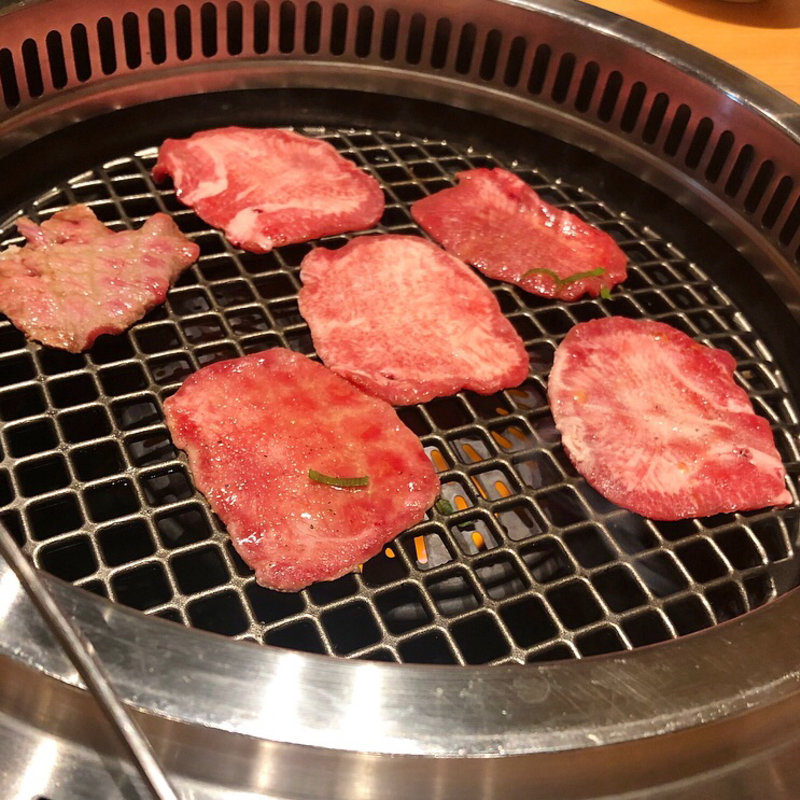 タン(やきにく庭園)