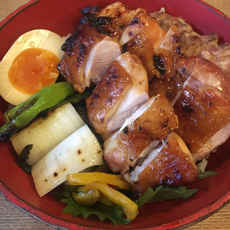 焼鳥丼(宵の口 （よいのくち）)