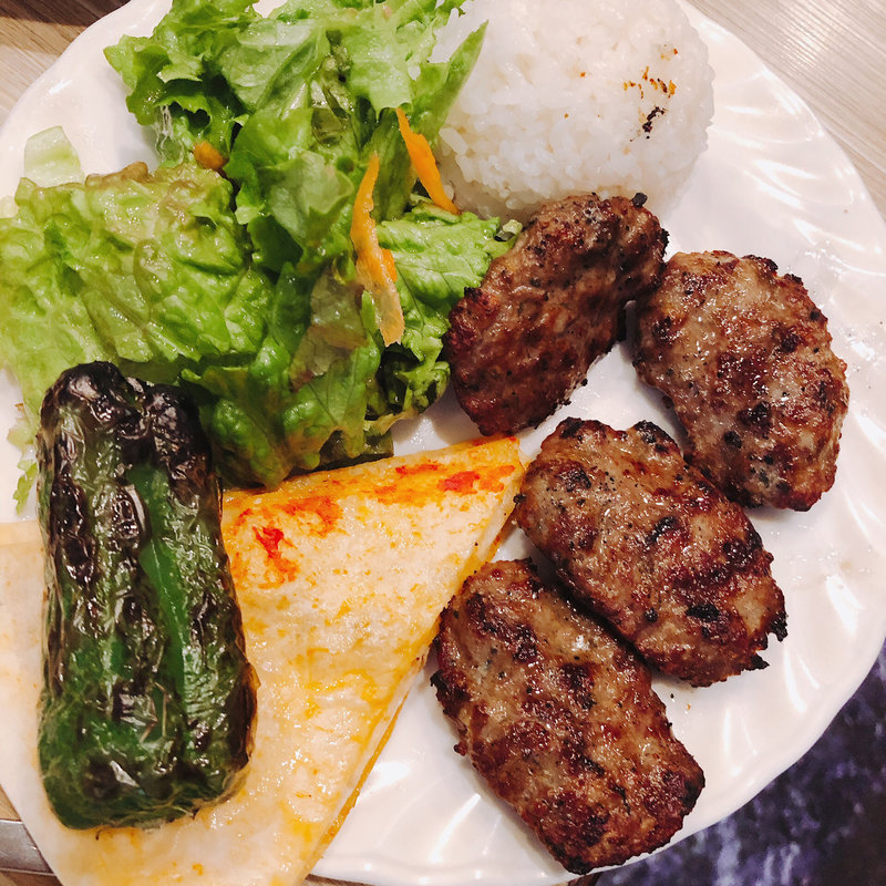 キョフテ(ケバブカフェ)